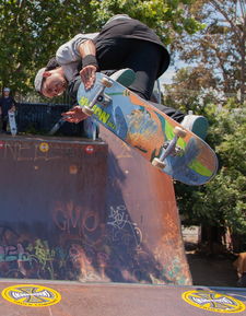 乐鱼体育平台官网-全国青少年滑板锦标赛青春燃烧，中国青少年滑板锦标赛冠军